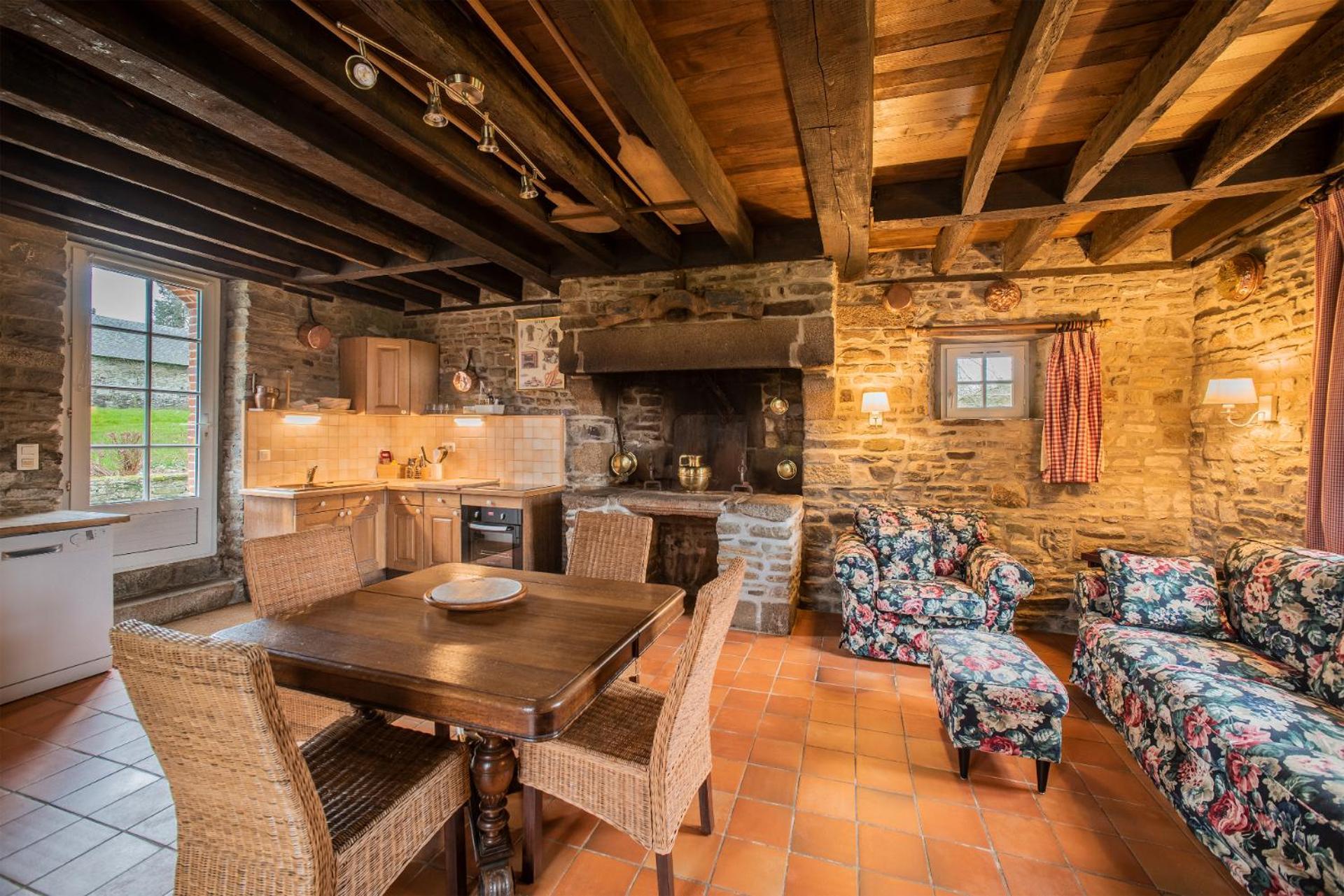 Holiday Home Chateau De Bouceel Mont Saint Michel Vergoncey Cameră foto